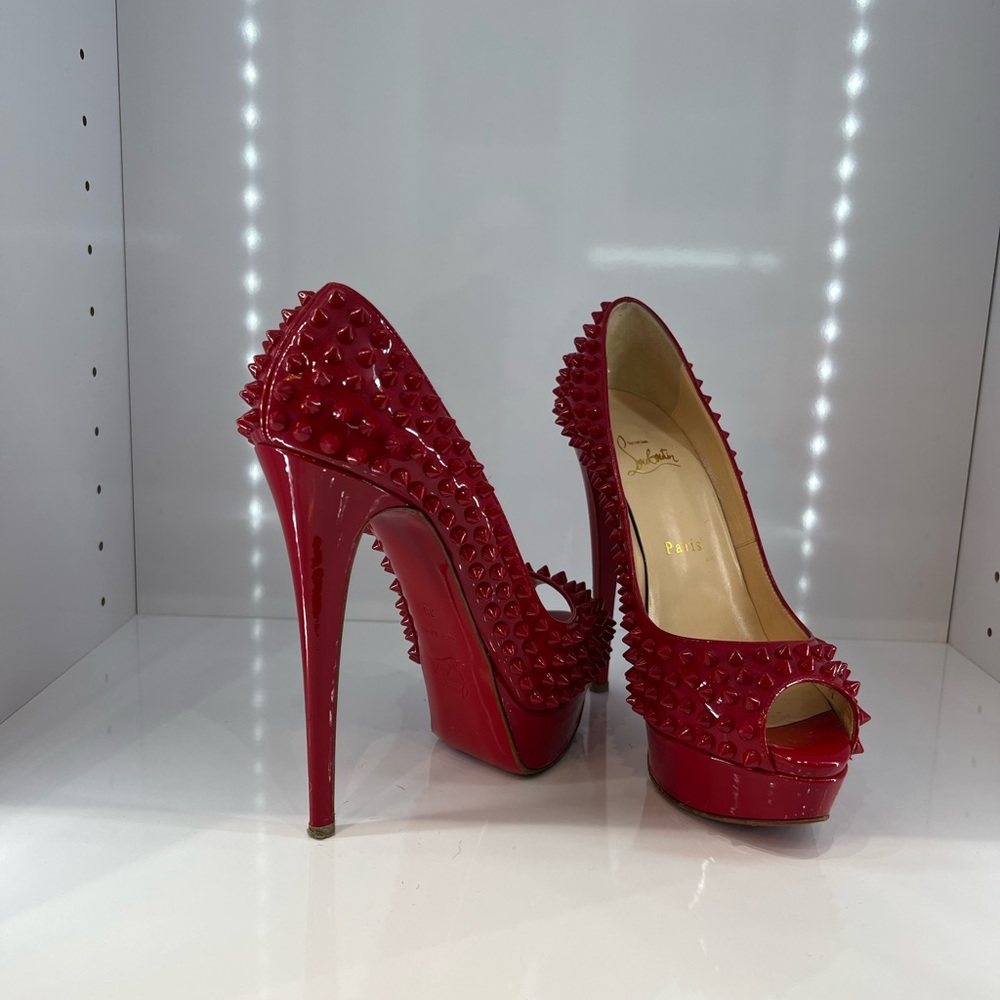 CHRISTIAN LOUBOUTIN Red studded platform S: 38